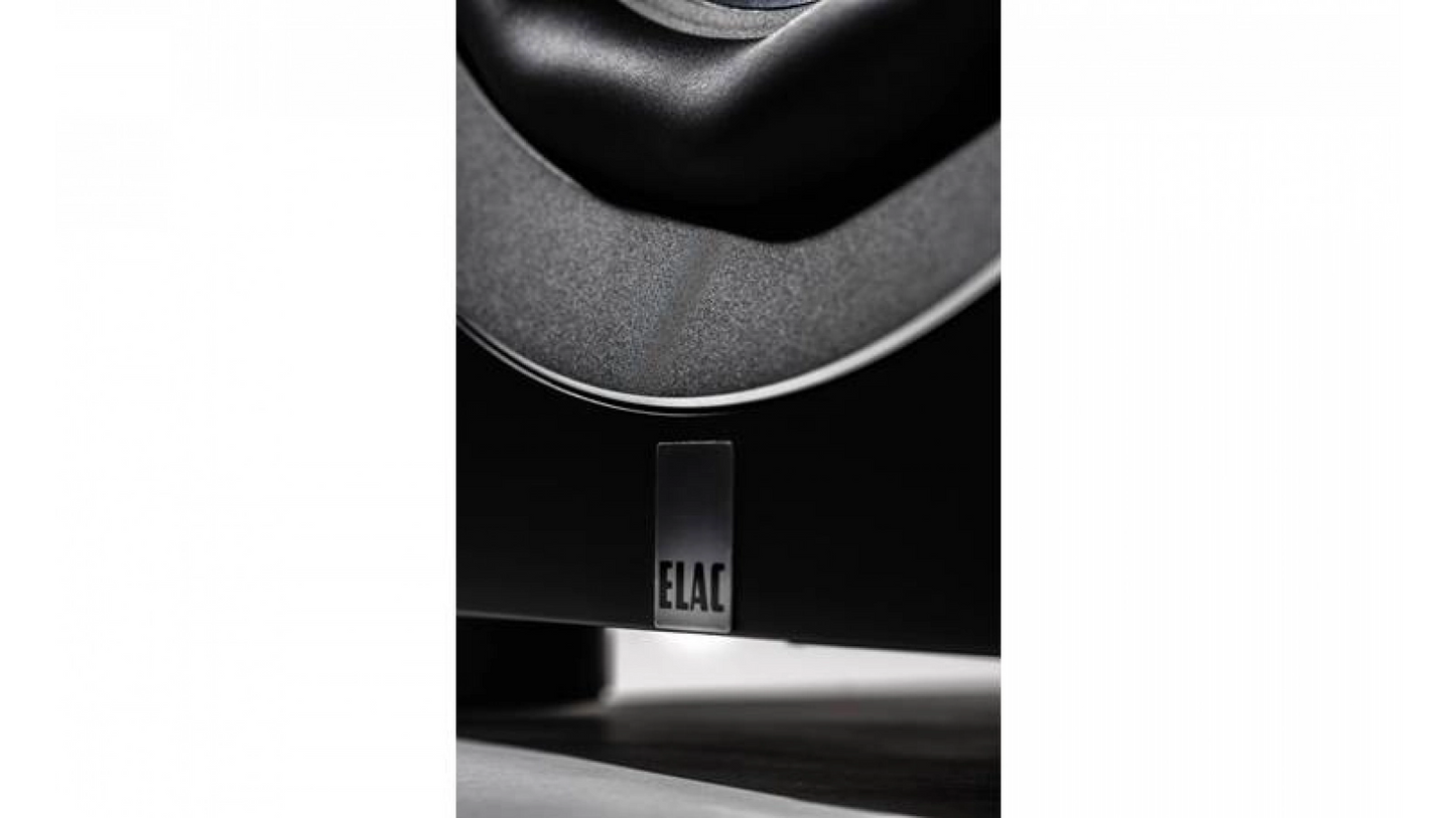 ELAC RS700